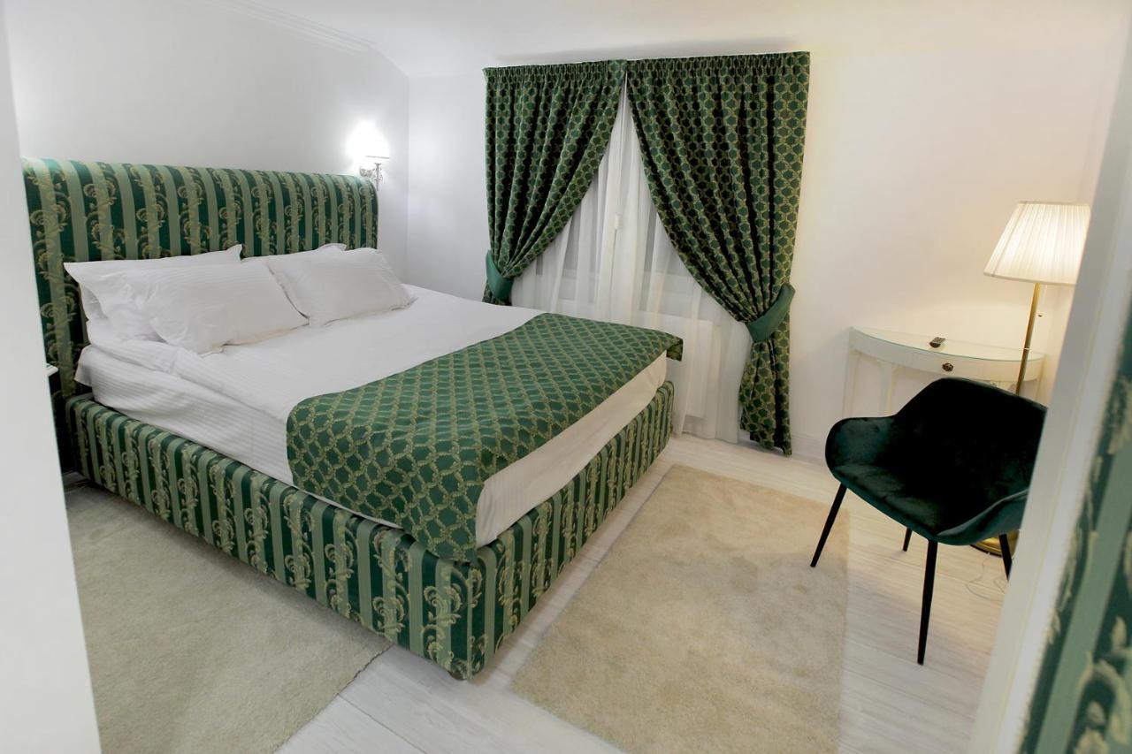 Excelsior Boutique Hotel ซินายา ภายนอก รูปภาพ