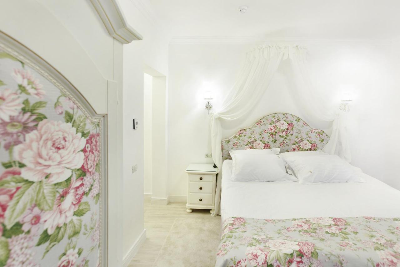 Excelsior Boutique Hotel ซินายา ภายนอก รูปภาพ